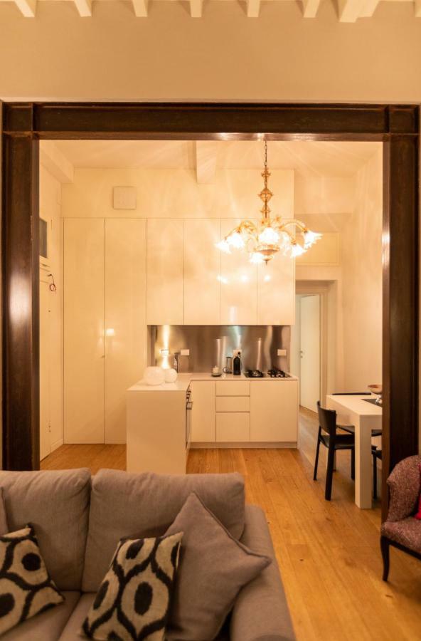 Santa Croce Luxury 2 Bedroom Florence Exterior photo
